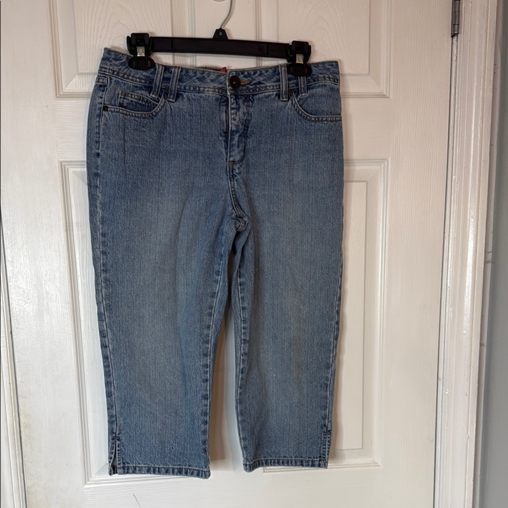 Faded Glory Blue Bermuda shorts Cropped Jeans